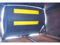 いすゞエルフパッカー車（塵芥車）小型（2t・3t）[写真12]