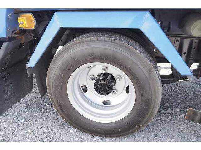 いすゞエルフパッカー車（塵芥車）小型（2t・3t）[写真20]