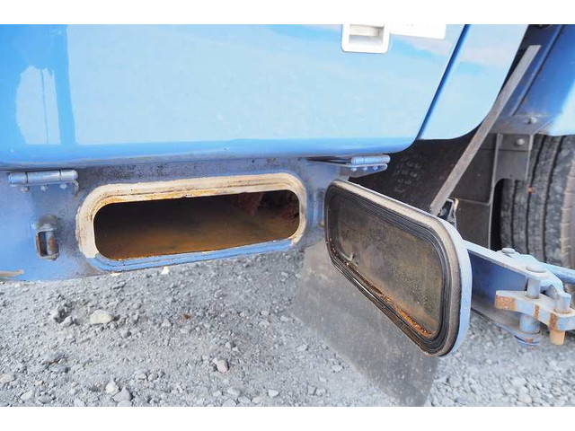 いすゞエルフパッカー車（塵芥車）小型（2t・3t）[写真22]