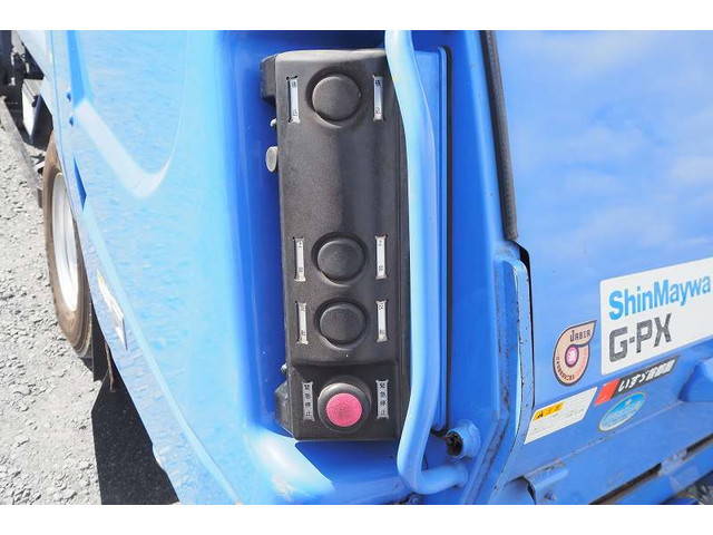 いすゞエルフパッカー車（塵芥車）小型（2t・3t）[写真23]