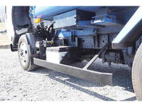 いすゞエルフパッカー車（塵芥車）小型（2t・3t）[写真26]