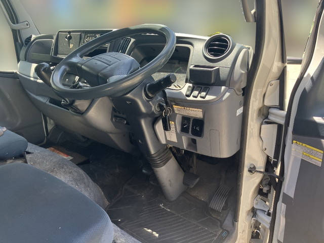 三菱ふそうキャンター幌車小型（2t・3t）[写真15]