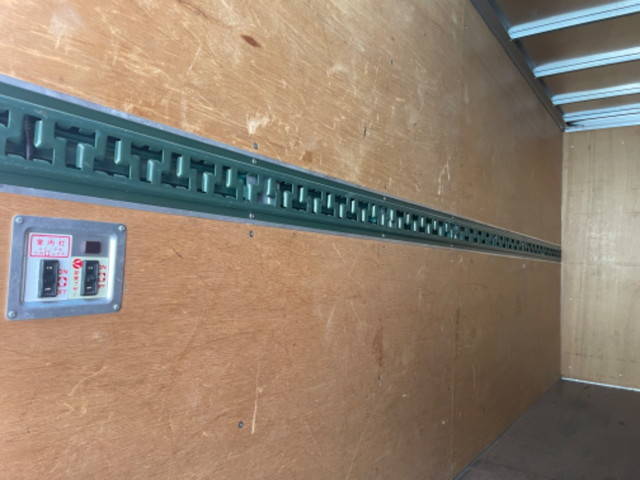 トヨタダイナアルミバン小型（2t・3t）[写真06]