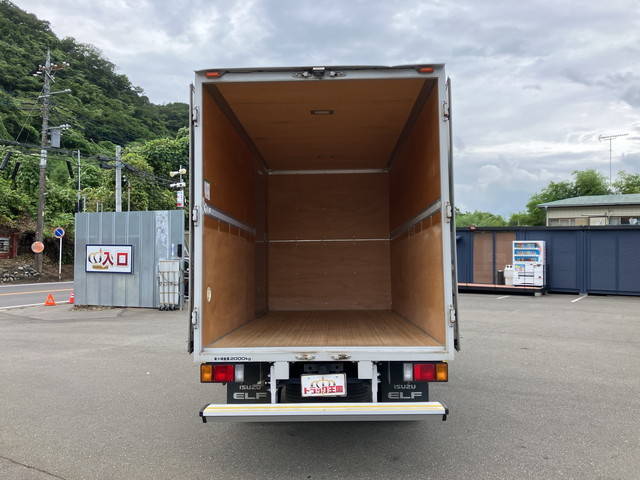 いすゞエルフアルミバン小型（2t・3t）[写真11]