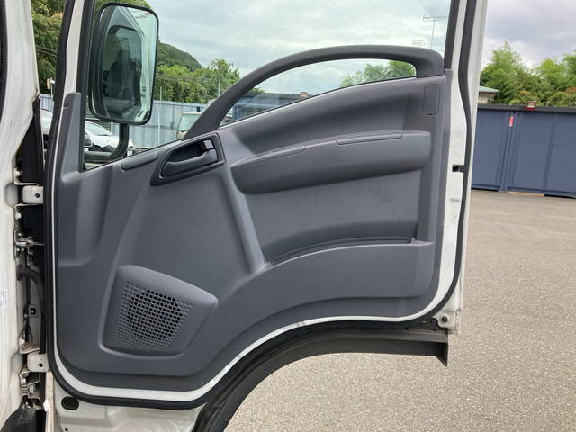 いすゞエルフアルミバン小型（2t・3t）[写真27]