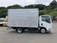 いすゞエルフアルミバン小型（2t・3t）[写真07]