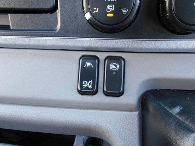 三菱ふそうキャンタークレーン4段小型（2t・3t）[写真32]