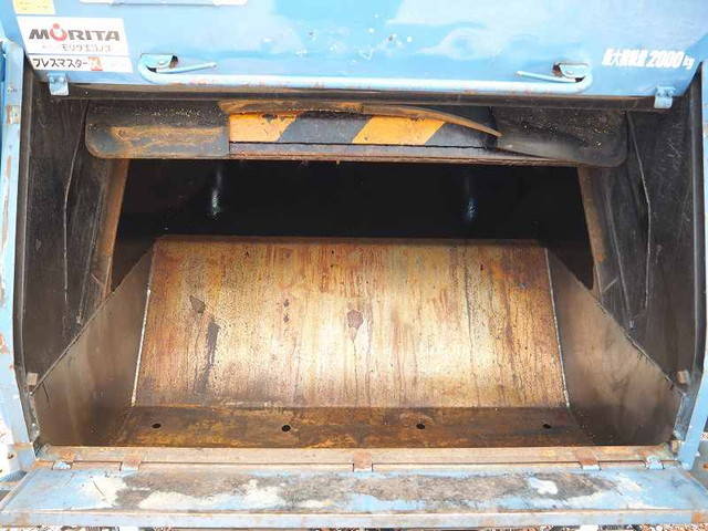 日野デュトロパッカー車（塵芥車）小型（2t・3t）[写真17]