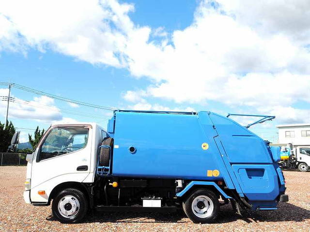日野デュトロパッカー車（塵芥車）小型（2t・3t）[写真05]