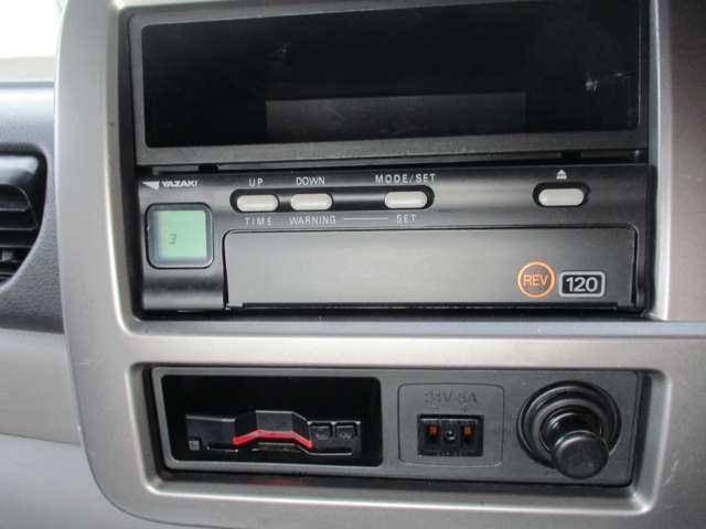 日産コンドル平ボディ中型（4t）[写真13]