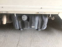 いすゞエルフ平ボディ小型（2t・3t）[写真10]