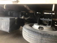 いすゞエルフ平ボディ小型（2t・3t）[写真11]