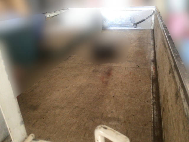 いすゞエルフ平ボディ小型（2t・3t）[写真07]