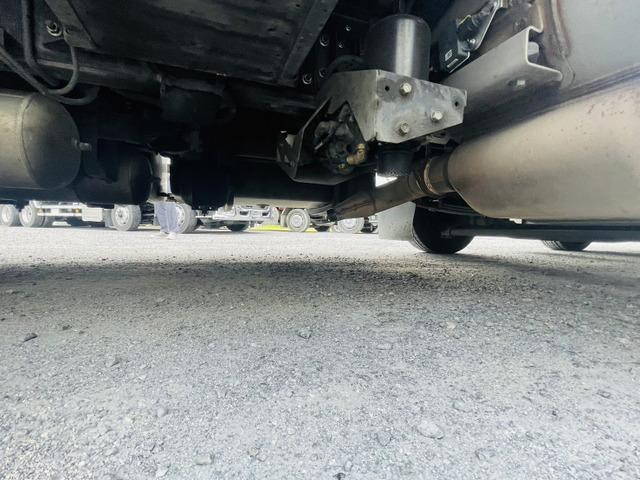 いすゞギガアルミウイング大型（10t）[写真14]