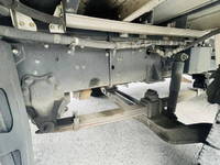 いすゞギガアルミウイング大型（10t）[写真18]