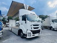 いすゞギガアルミウイング大型（10t）[写真01]