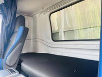 いすゞギガアルミウイング大型（10t）[写真28]