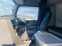 いすゞギガアルミウイング大型（10t）[写真29]