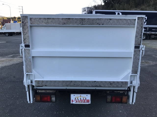 いすゞエルフダブルキャブ（Wキャブ）小型（2t・3t）[写真10]