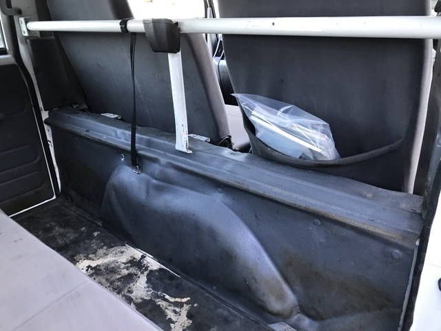 いすゞエルフダブルキャブ（Wキャブ）小型（2t・3t）[写真32]