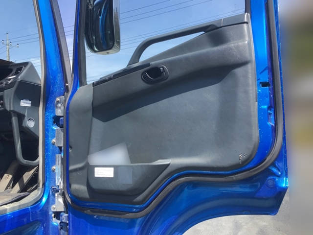 三菱ふそうスーパーグレートトレーラーヘッド（トラクターヘッド）大型（10t）[写真29]