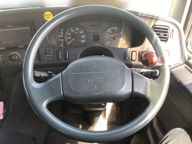 三菱ふそうスーパーグレートトレーラーヘッド（トラクターヘッド）大型（10t）[写真37]