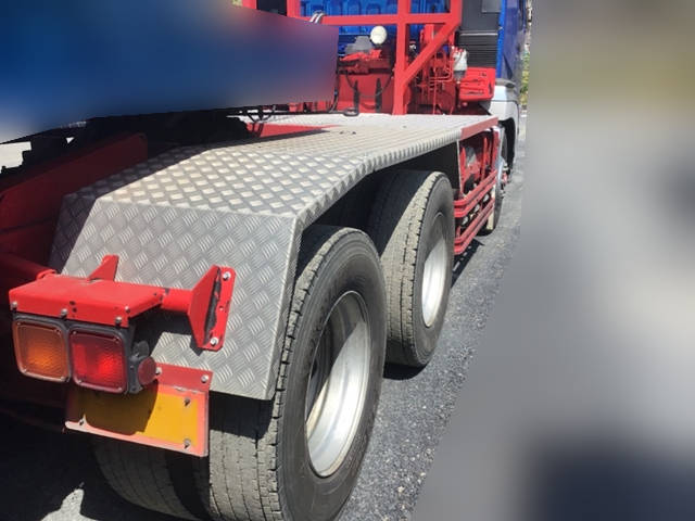 三菱ふそうスーパーグレートトレーラーヘッド（トラクターヘッド）大型（10t）[写真04]