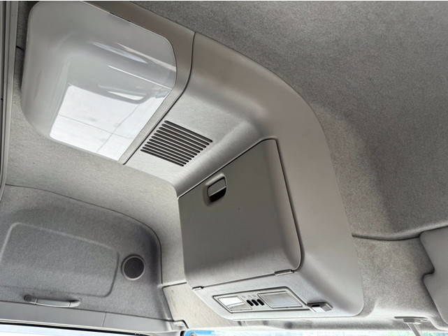 三菱ふそうスーパーグレートトレーラーヘッド（トラクターヘッド）大型（10t）[写真12]