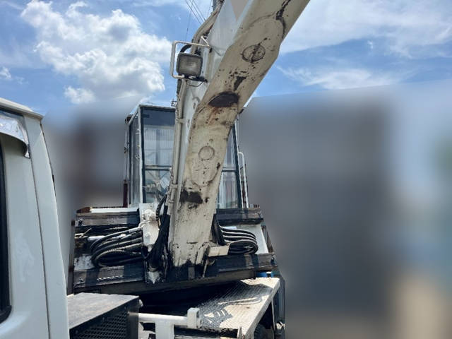 いすゞエルフ穴掘建柱車小型（2t・3t）[写真13]