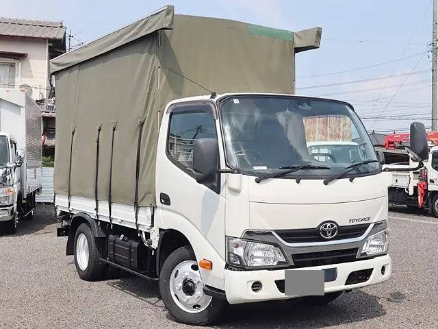 トヨタトヨエースカーテン車小型（2t・3t）TKG-XZU605 [写真01]