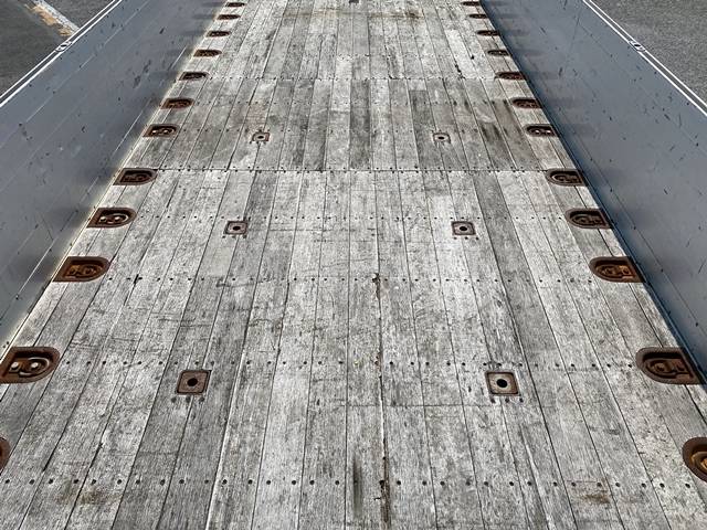 日野レンジャーアルミブロック中型（4t）[写真13]