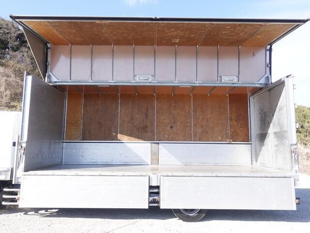 三菱ふそうファイターアルミウイング増トン（6t・8t）[写真11]