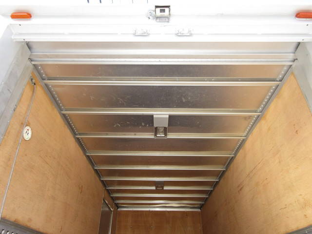 日野デュトロアルミバン小型（2t・3t）[写真11]