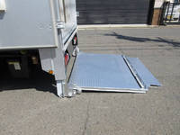 日野デュトロアルミバン小型（2t・3t）[写真17]