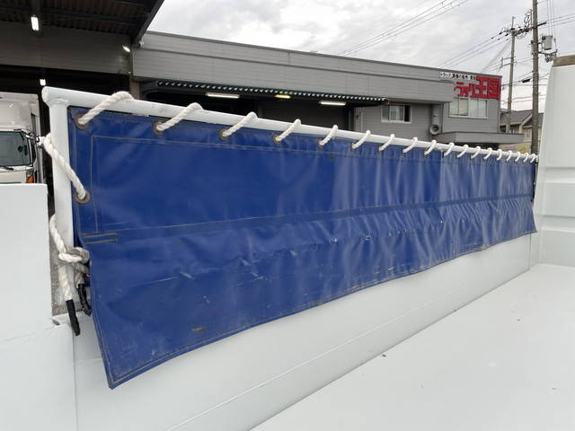 三菱ふそうキャンターダンプ小型（2t・3t）[写真11]