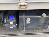 いすゞエルフアルミウイング小型（2t・3t）[写真10]