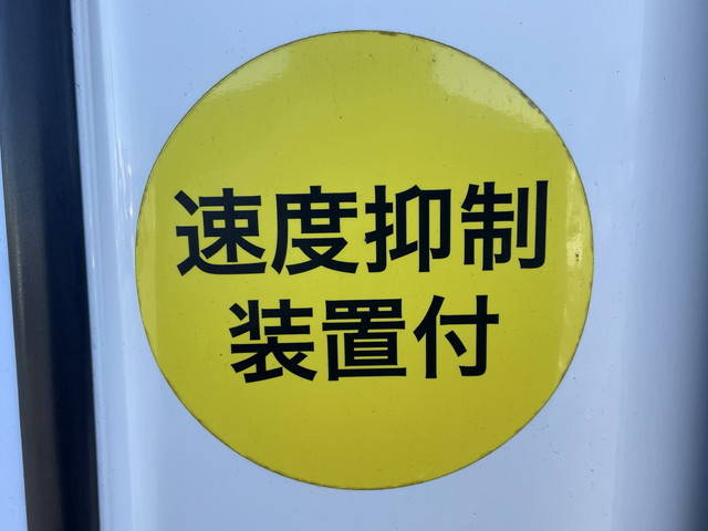 日野プロフィアトレーラーヘッド（トラクターヘッド）大型（10t）[写真12]