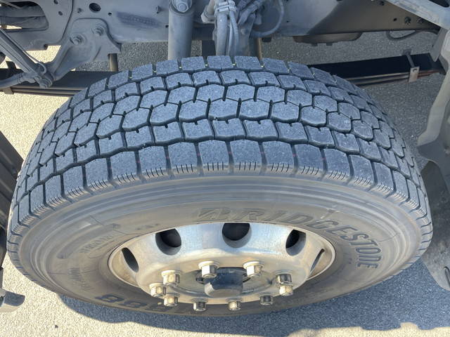 日野プロフィアトレーラーヘッド（トラクターヘッド）大型（10t）[写真15]