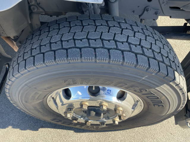 日野プロフィアトレーラーヘッド（トラクターヘッド）大型（10t）[写真16]