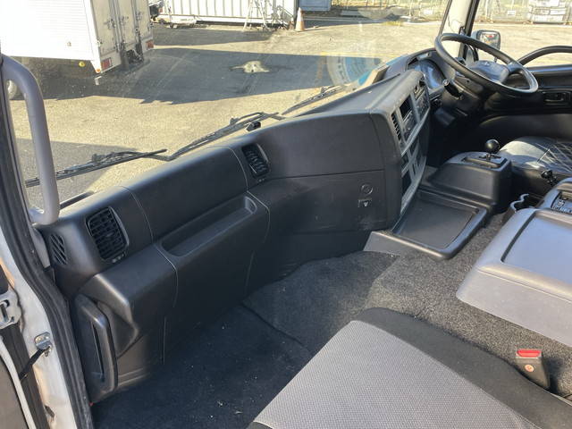 日野プロフィアトレーラーヘッド（トラクターヘッド）大型（10t）[写真26]