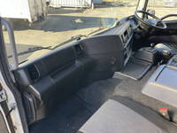 日野プロフィアトレーラーヘッド（トラクターヘッド）大型（10t）[写真26]