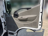 日産アトラス平ボディ小型（2t・3t）[写真19]