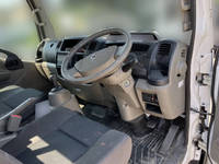 日産アトラス平ボディ小型（2t・3t）[写真21]