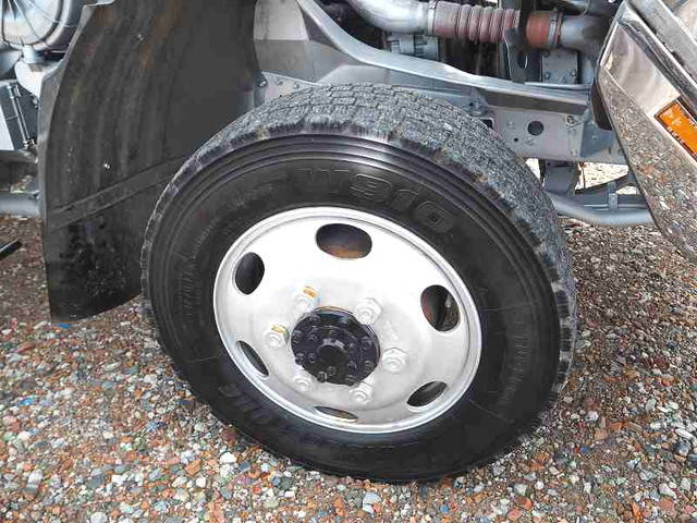 三菱ふそうファイターセルフローダー中型（4t）[写真32]