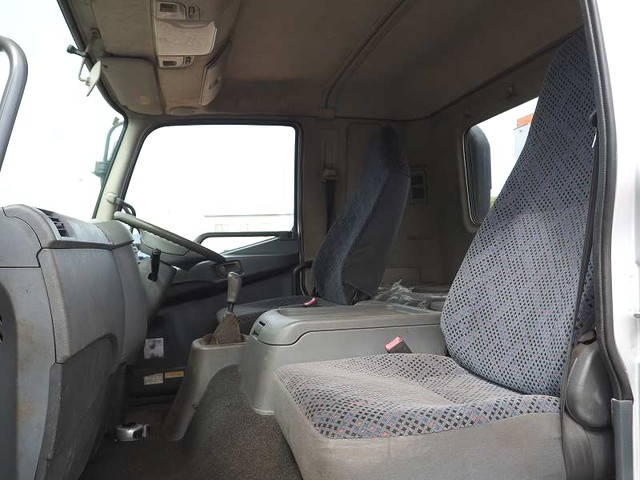 三菱ふそうファイターセルフローダー中型（4t）[写真37]