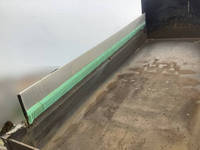 UDトラックスクオンダンプ大型（10t）[写真12]