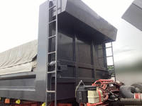 UDトラックスクオンダンプ大型（10t）[写真15]