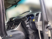 UDトラックスクオンダンプ大型（10t）[写真32]