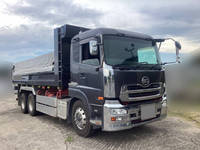 UDトラックスクオンダンプ大型（10t）[写真03]