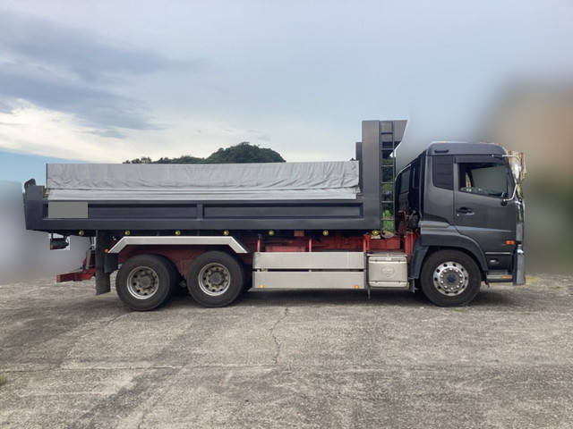 UDトラックスクオンダンプ大型（10t）[写真05]